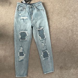 White Fox Let’s Bounce Boyfriend Jeans